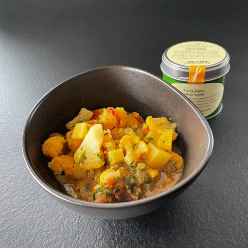 Chana Aloo Masala mit Thai-Curry und Okraschoten